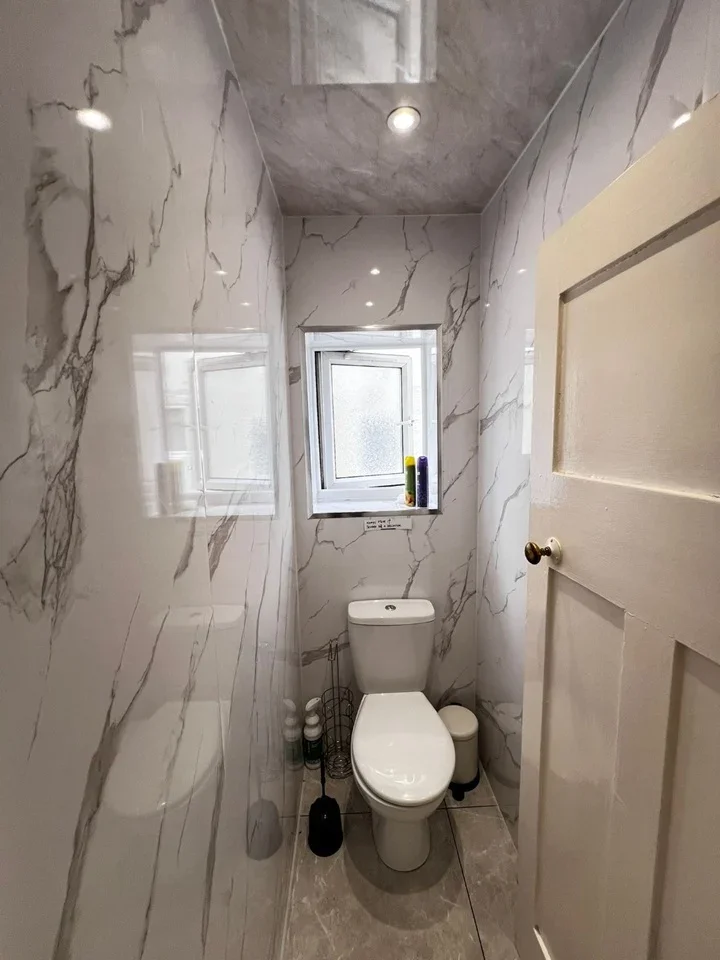 Room Village Way in Greater London
