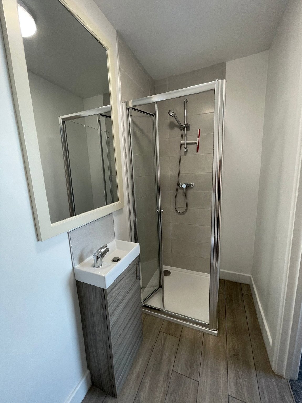 Room Hunt Street in Swindon