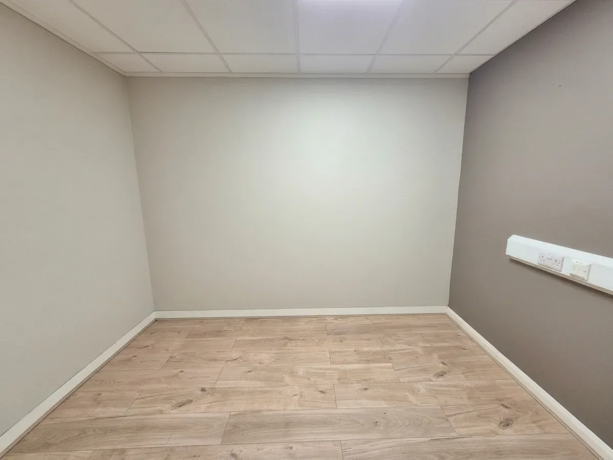 Flat Steel Close in Huntingdonshire