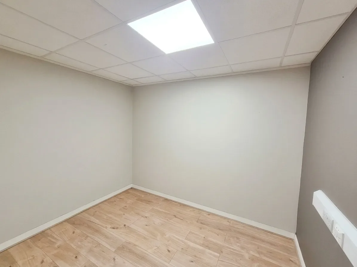 Flat Steel Close in Huntingdonshire