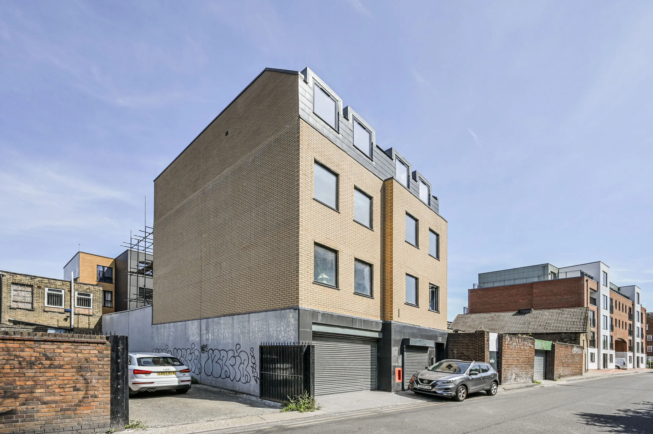 Flat Cranbrook Mews in Greater London