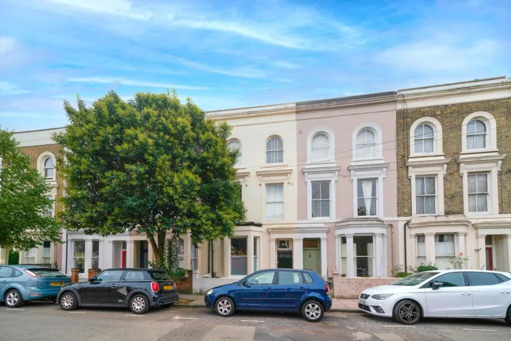 Flat Thane Villas in Greater London