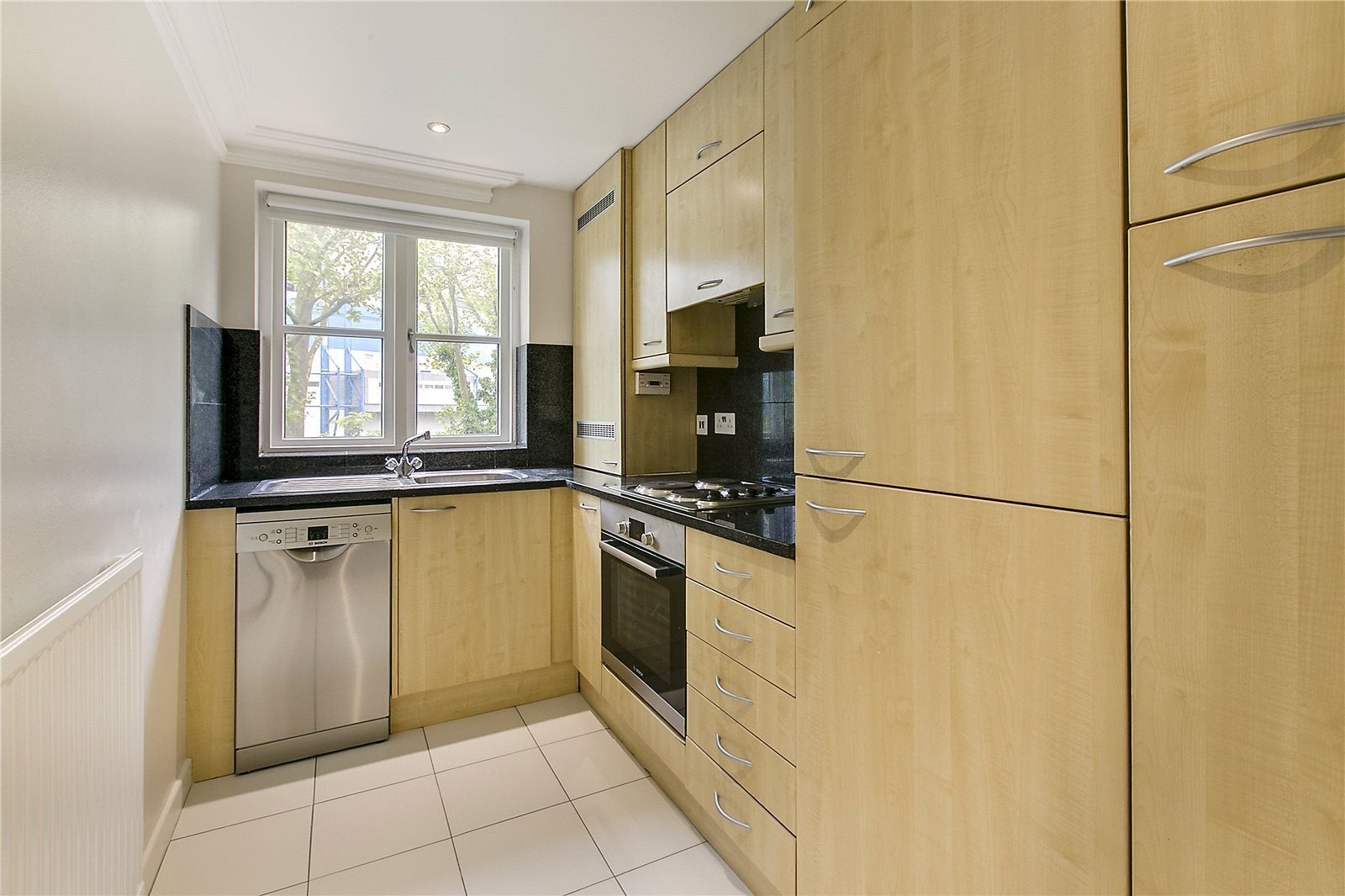 Flat Brompton Park Crescent in Greater London