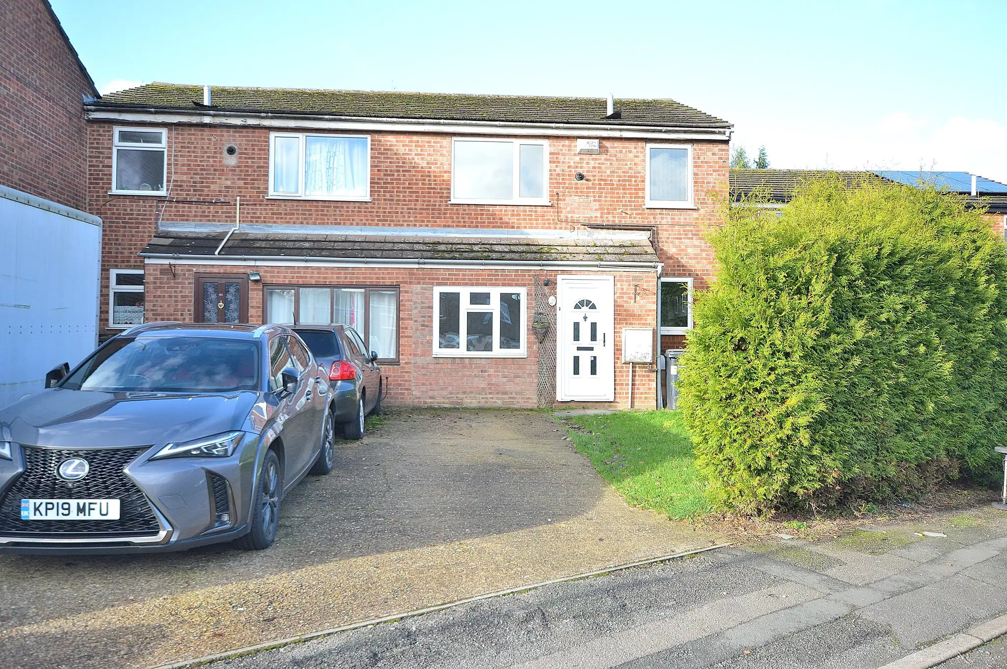 House Lowlands Close in Northampton
