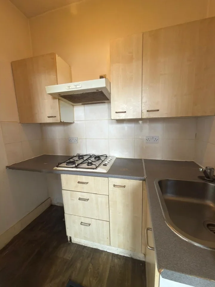 Flat Cranbrook Road in Greater London