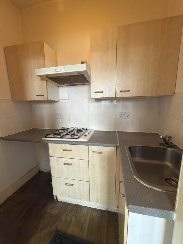 Flat Cranbrook Road in Greater London