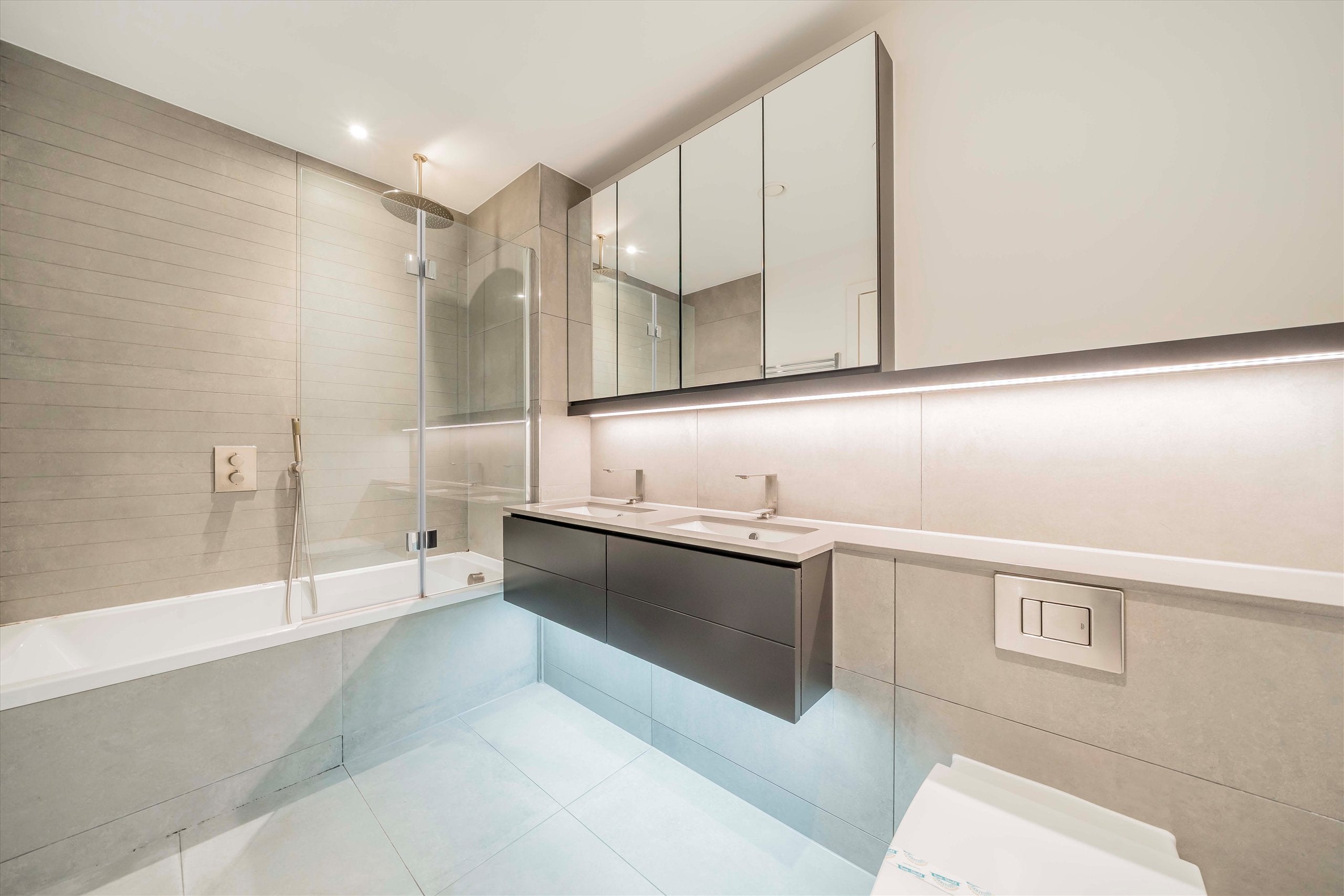 Flat New Tannery Way in Greater London