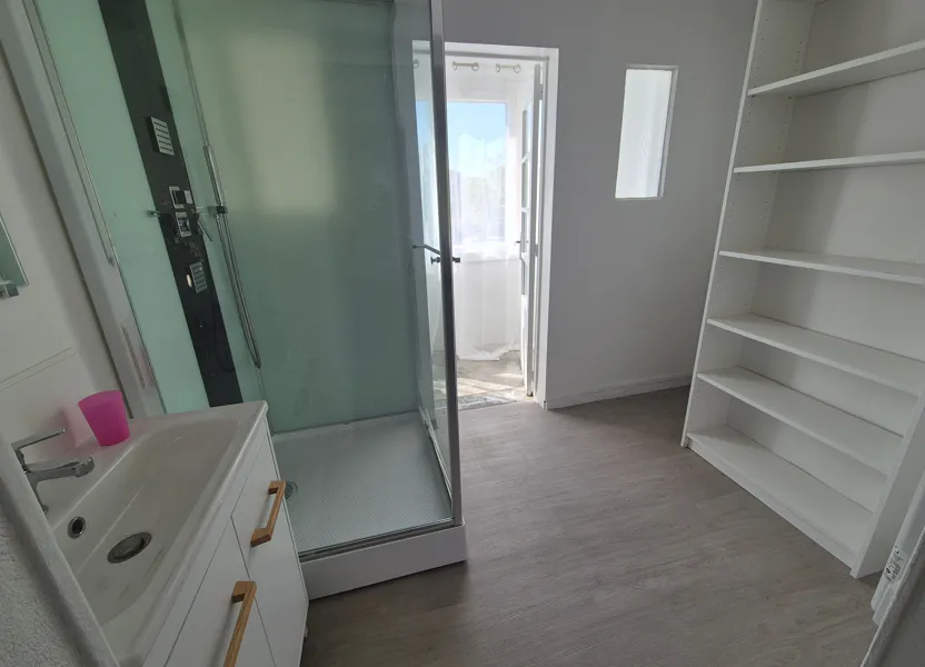 Appartement Avenue du Maréchal de Lattre de Tassigny à Salon-de-Provence