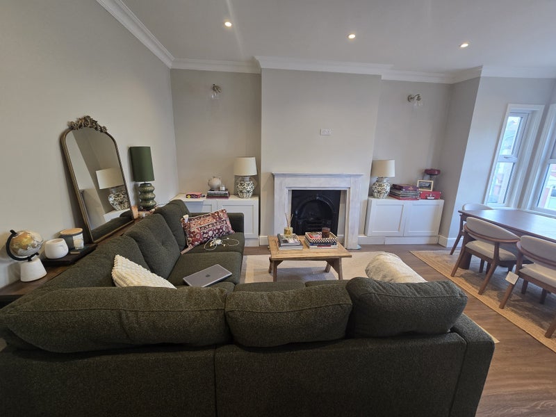Room Melrose Avenue in Greater London