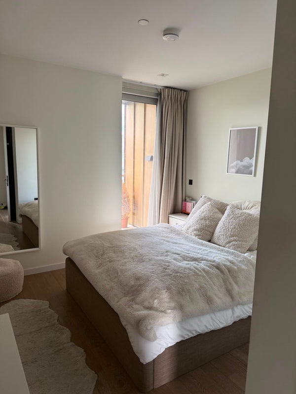 Room Arches Lane in Greater London