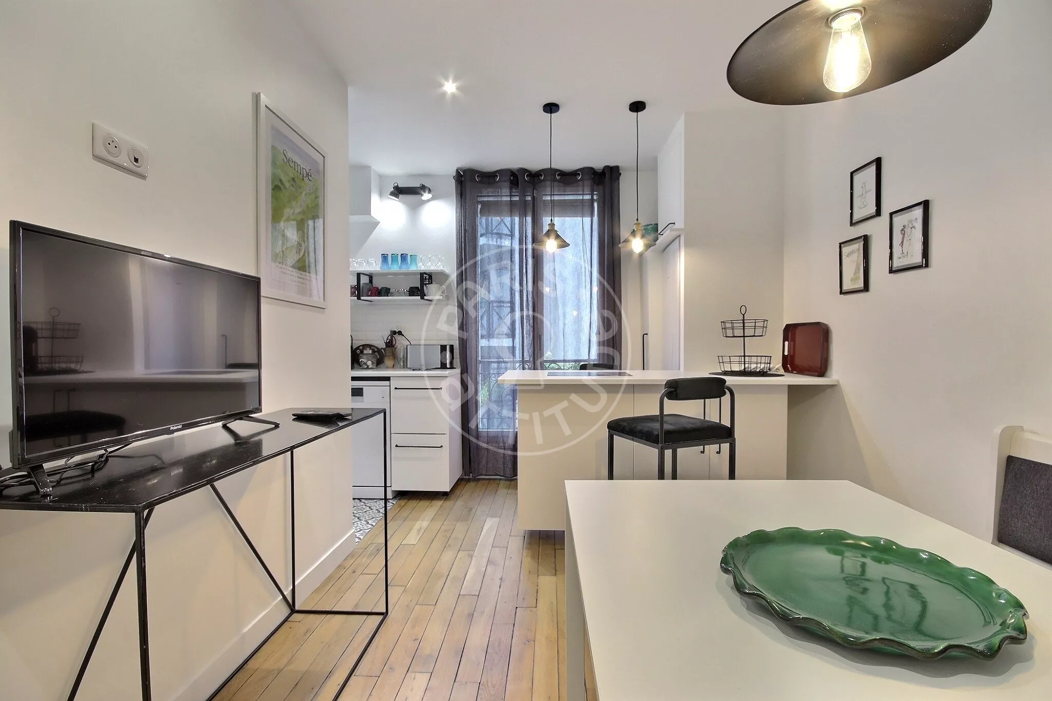 Appartement Rue Le Marois à Paris