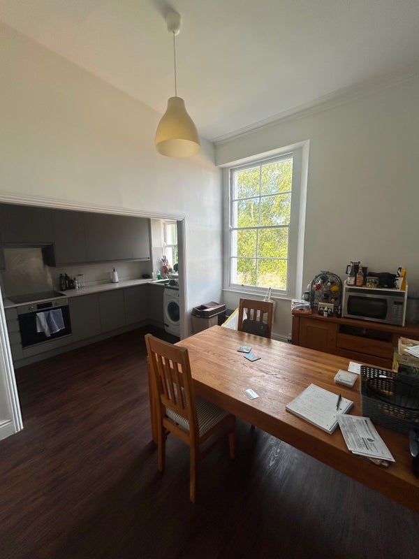 Room Southleigh Road in Bristol
