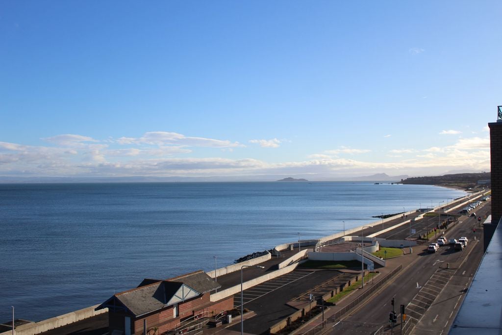 Flat Esplanade in Kirkcaldy