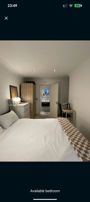 Flat Commercial Street in Greater London