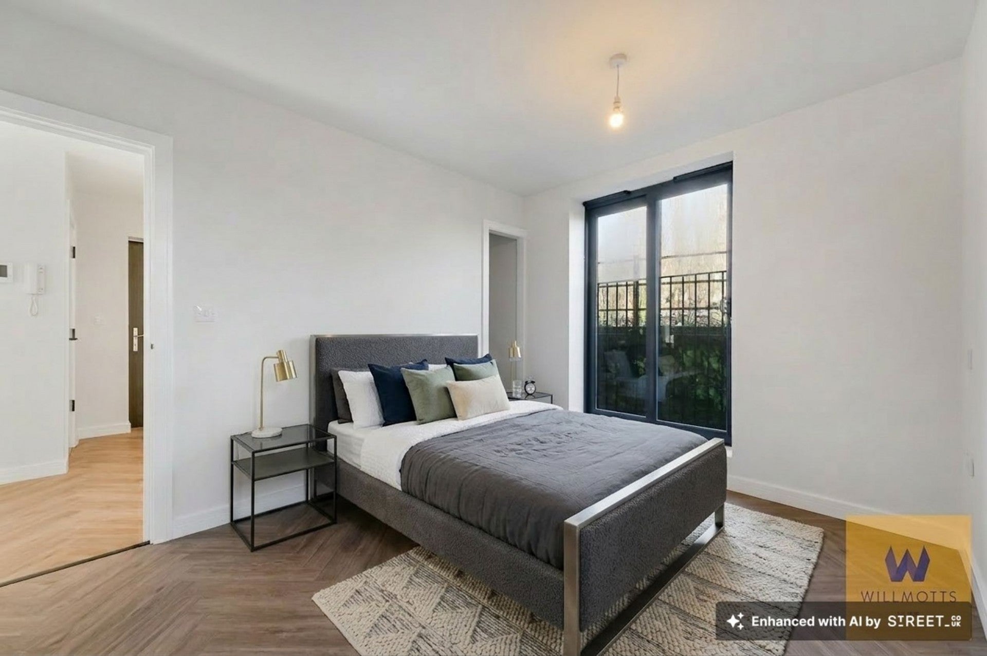 Flat Kingston Road in Greater London