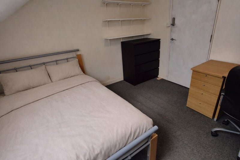 Room Osmaston Street in Nottingham