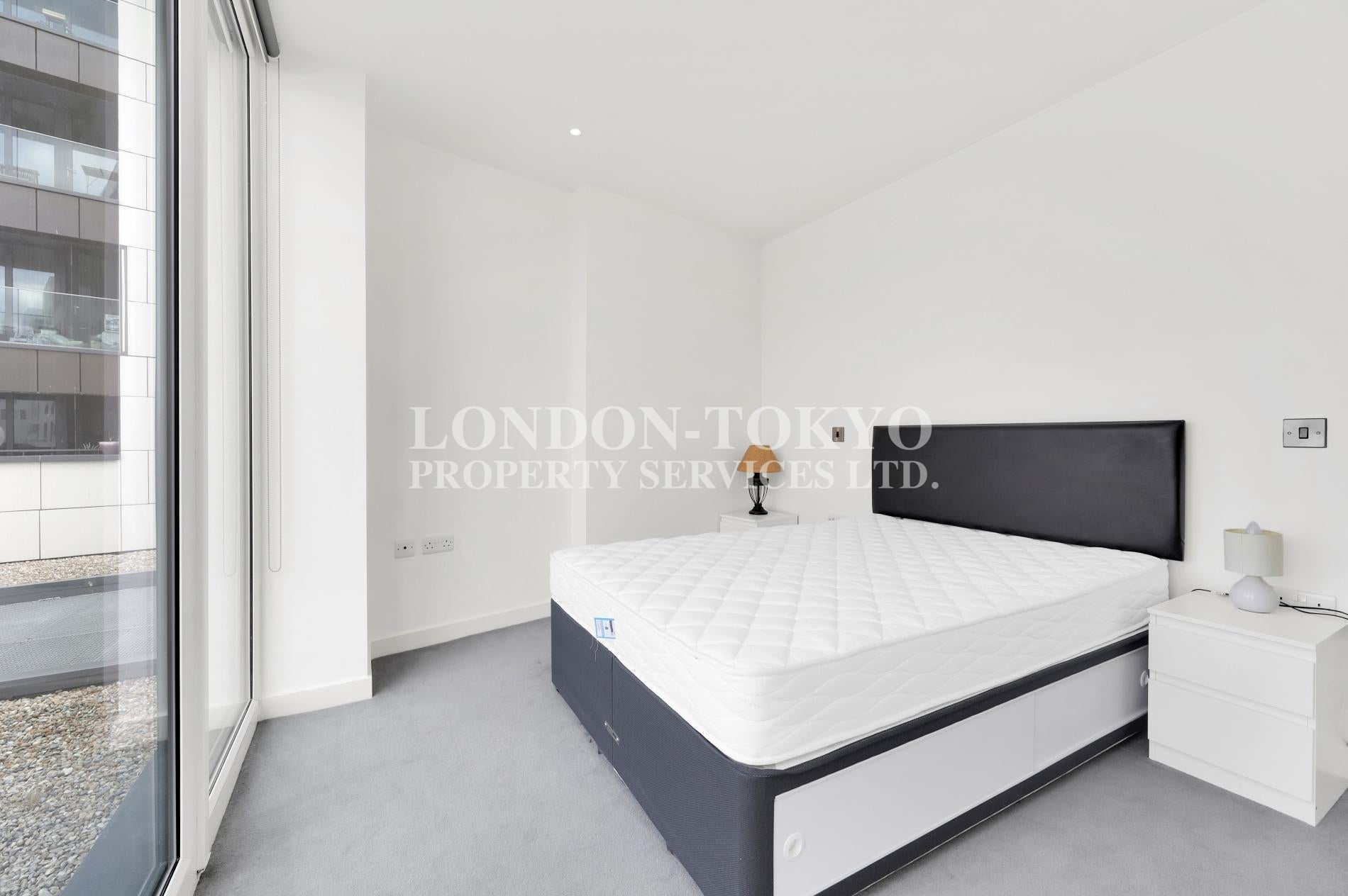 Flat Capitol Way in Greater London