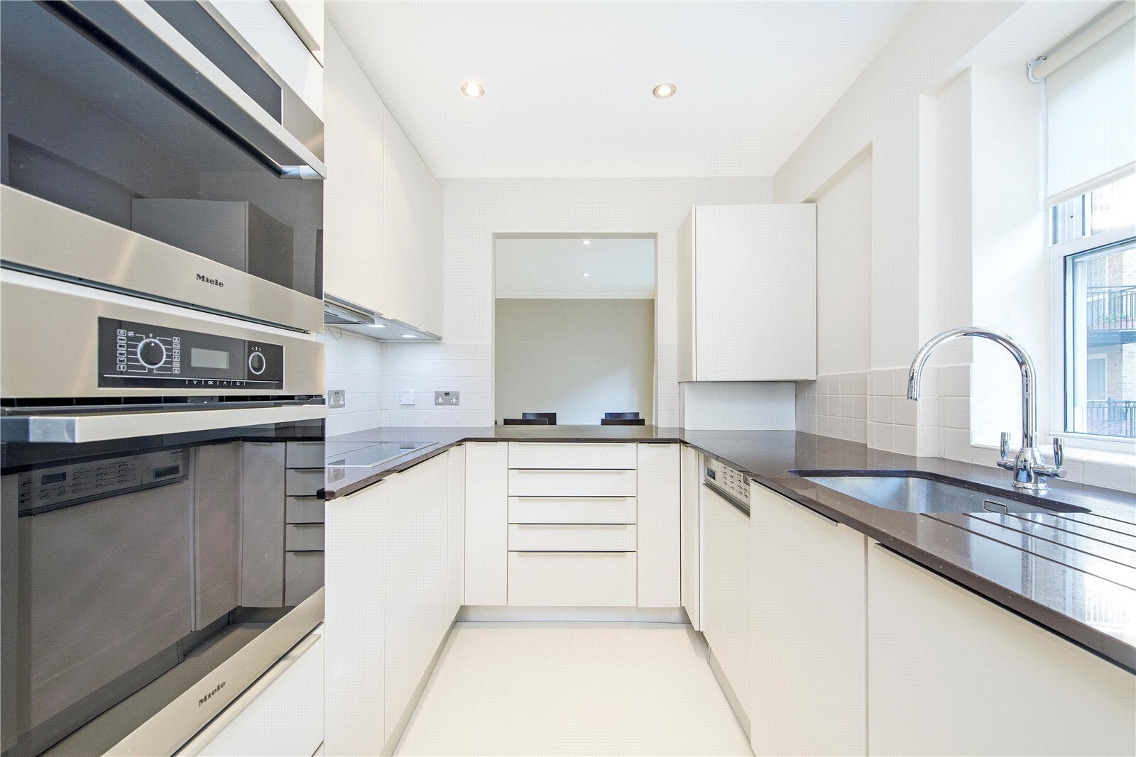 Flat Hatherley Street in City of Westminster