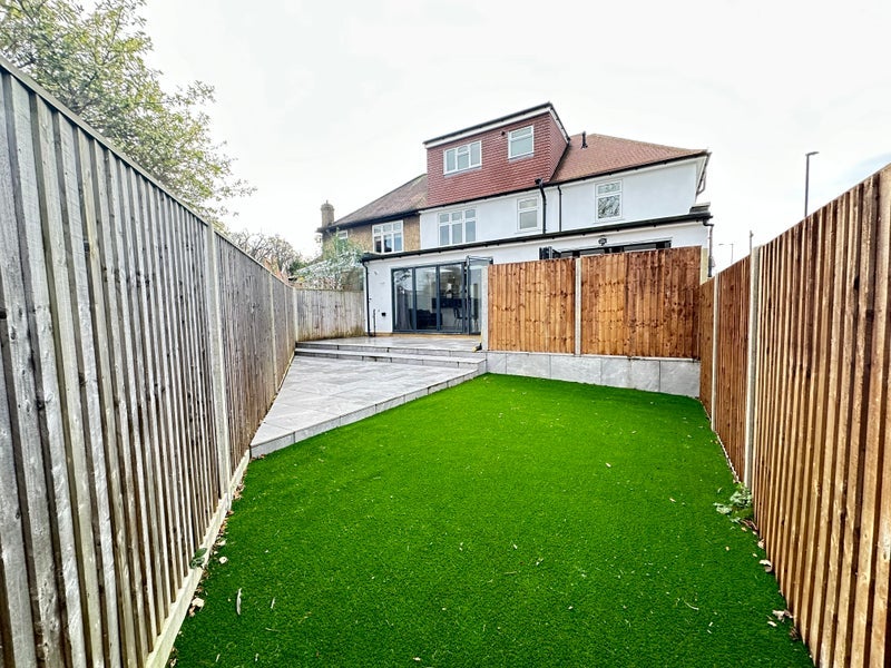 Room West Way in Greater London