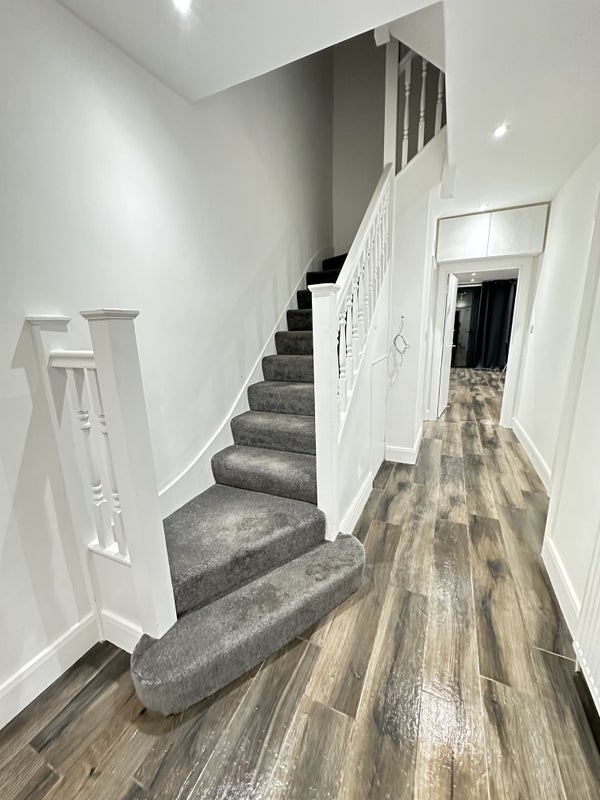 Room West Way in Greater London