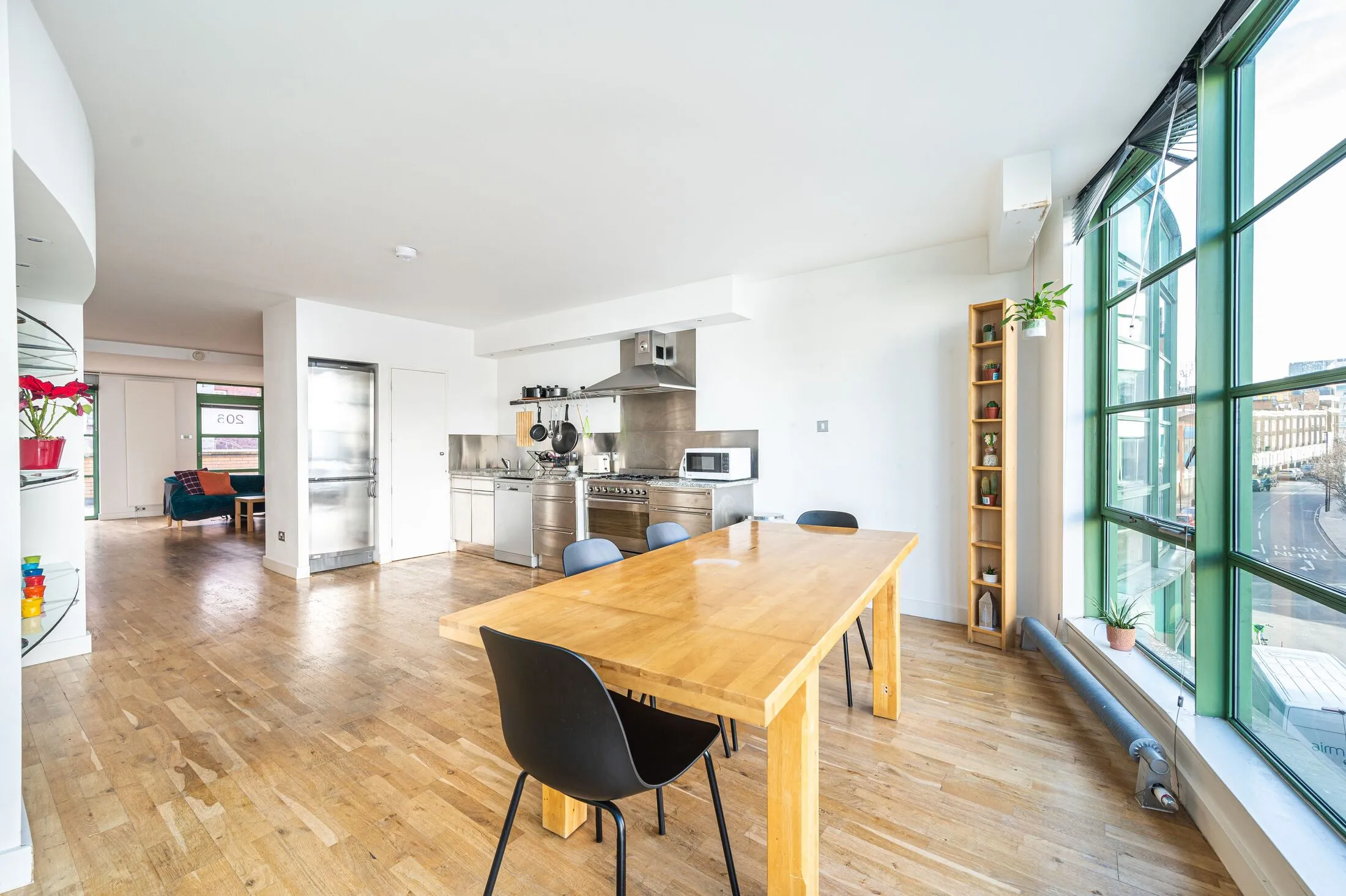 Flat Arlington Road in Greater London