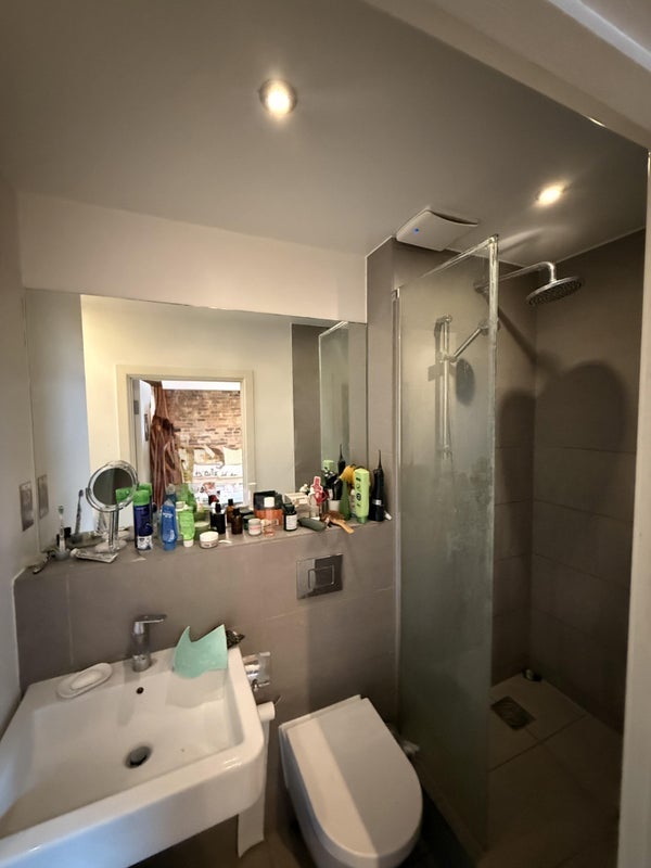Room London Lane in Greater London