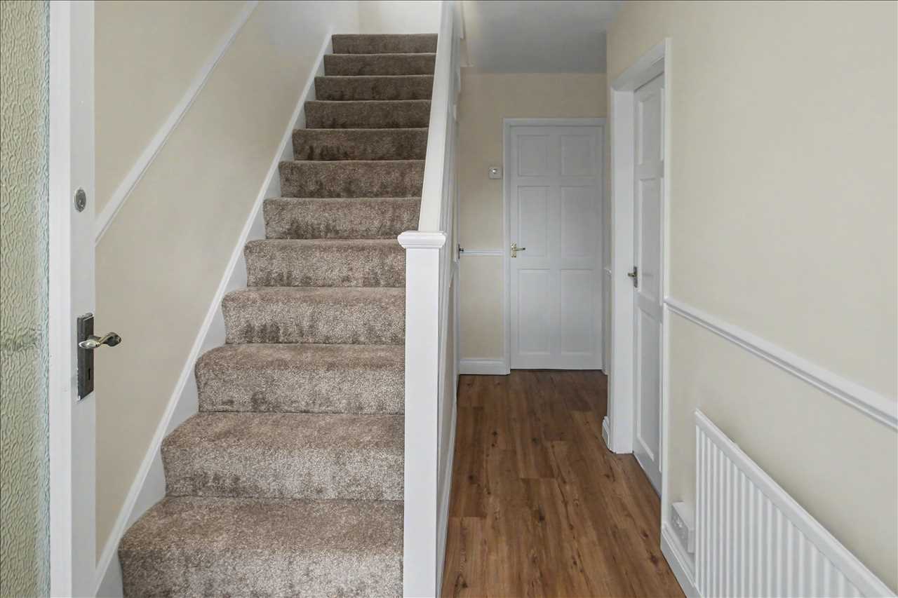 House Braemar Avenue in Greasley