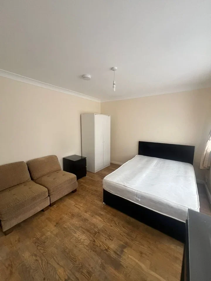 Room Northfield Park in Greater London