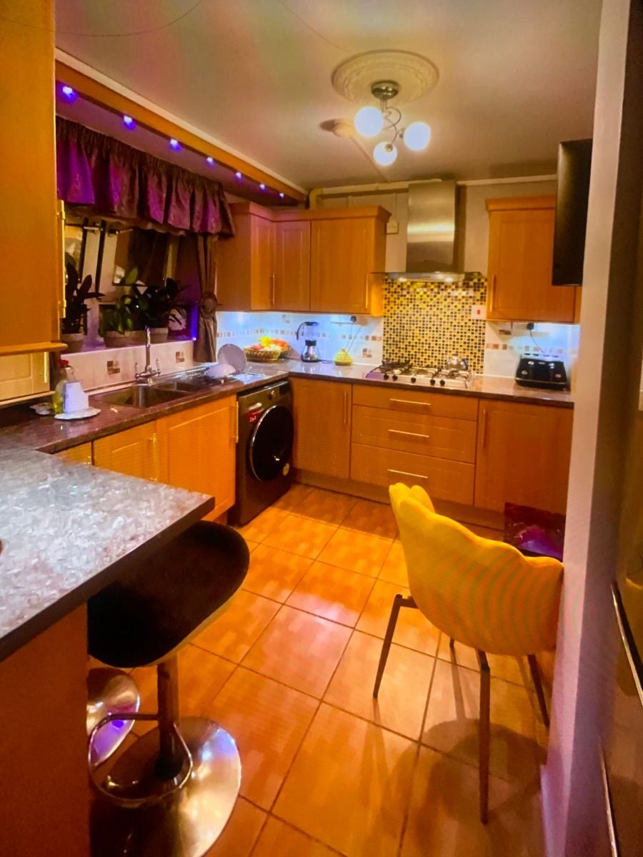 Room Boyd Street in Greater London