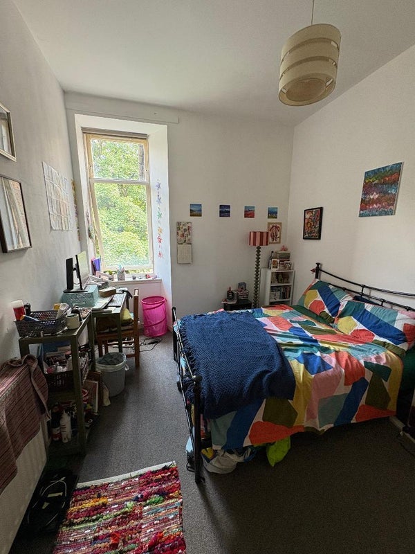 Room McCulloch Street in Glasgow