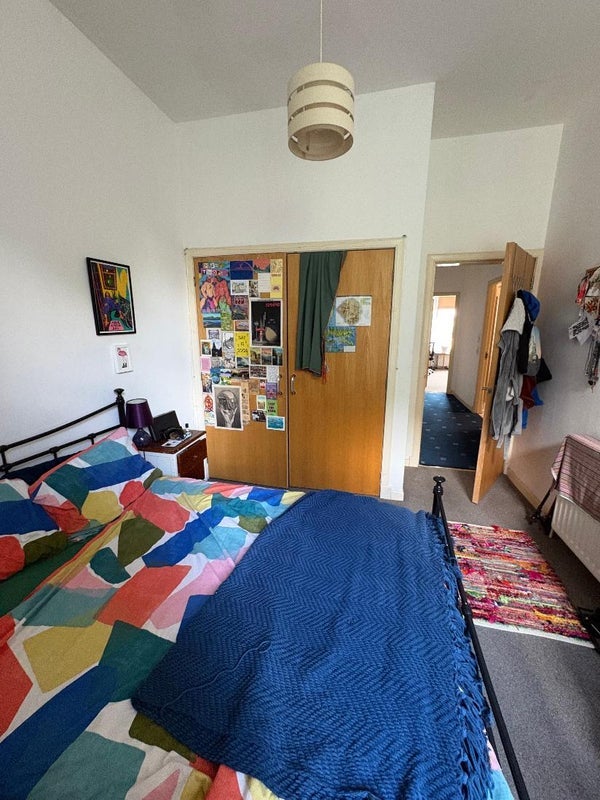 Room McCulloch Street in Glasgow