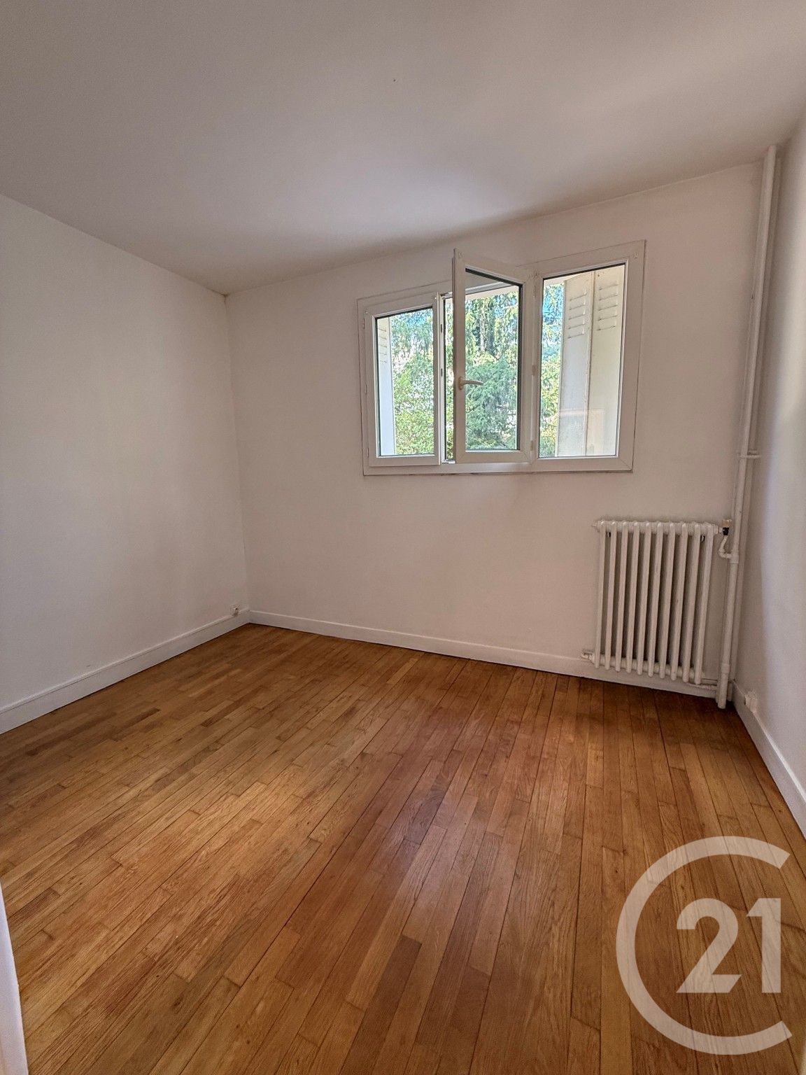 Flat Rue Alain-Fournier in Orsay