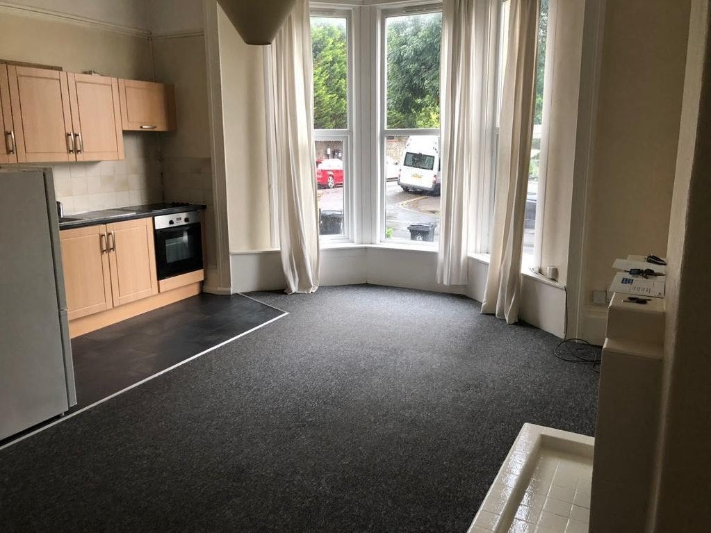 Room Cotham Gardens in Bristol