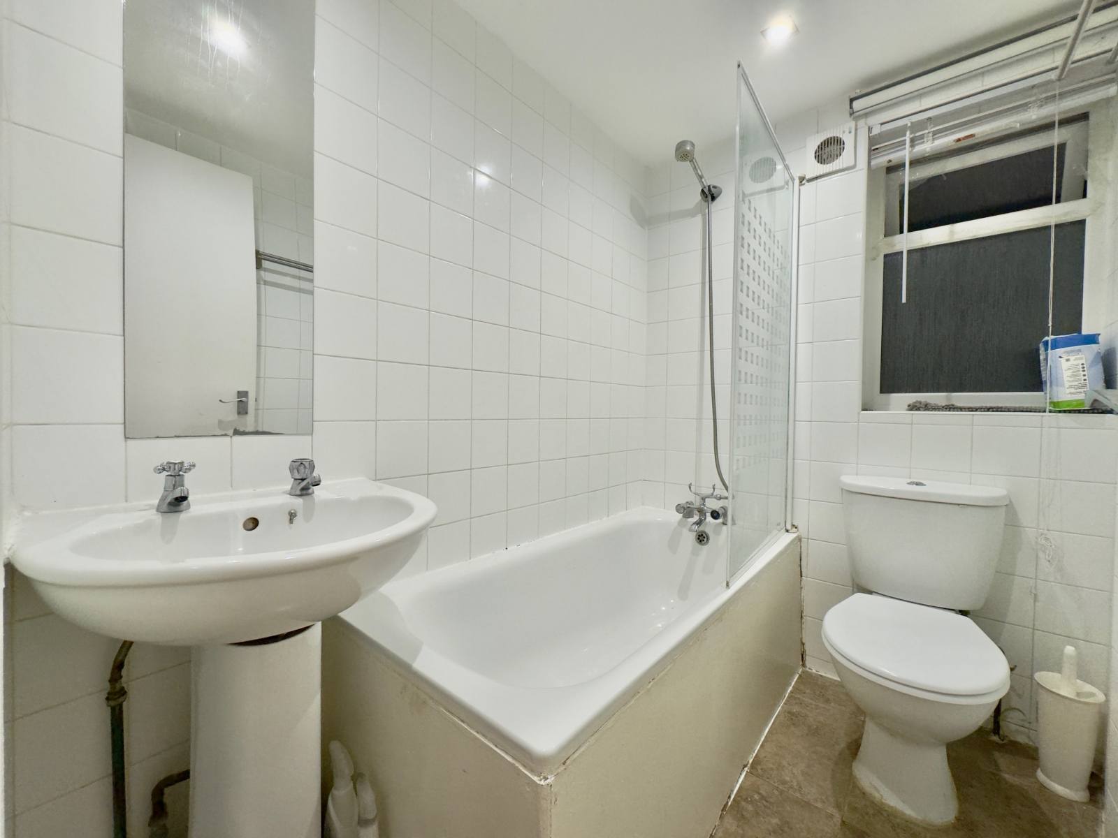 Flat Bedford Road in Greater London