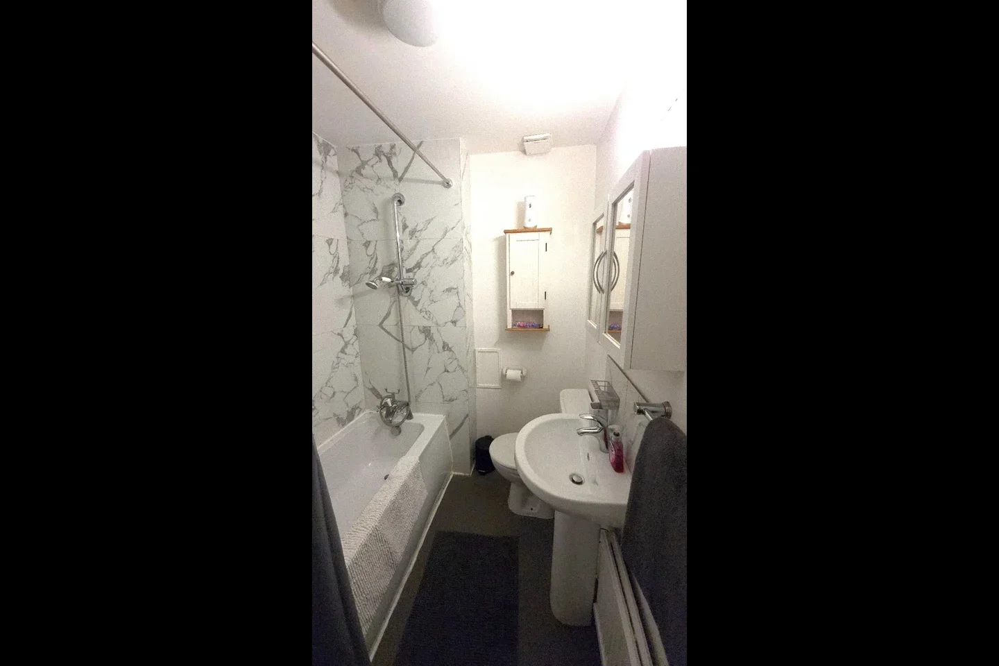 Flat Philbeach Gardens in Greater London