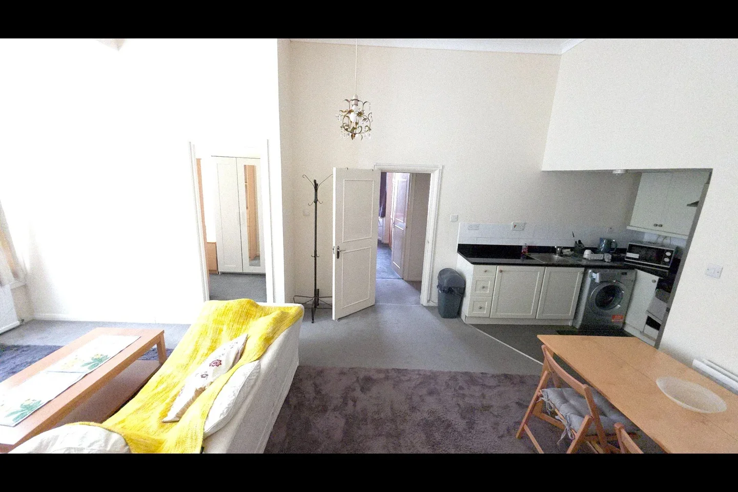 Flat Philbeach Gardens in Greater London