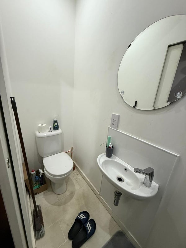 Room Hagley Road in Birmingham