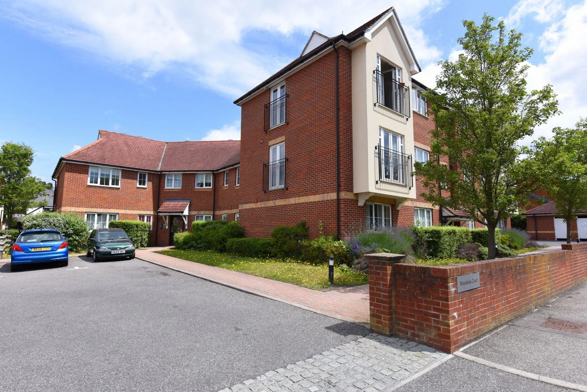 Flat Guillemont Fields in Rushmoor