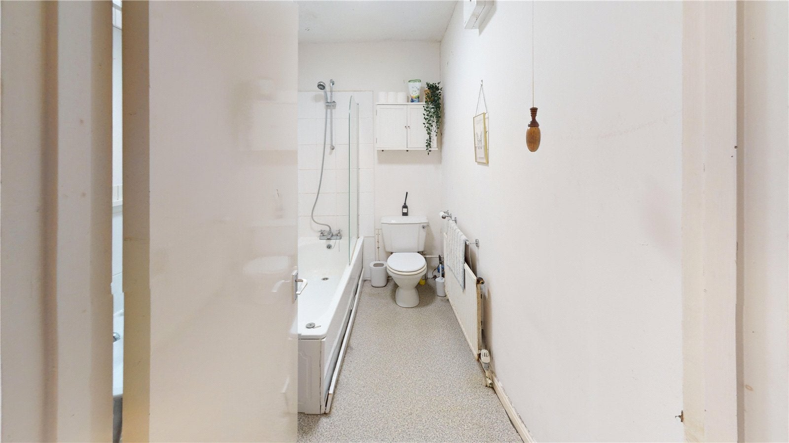 Flat Sydenham Road in Bristol
