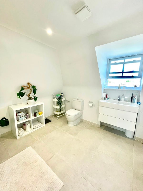 Room Putney High Street in Greater London