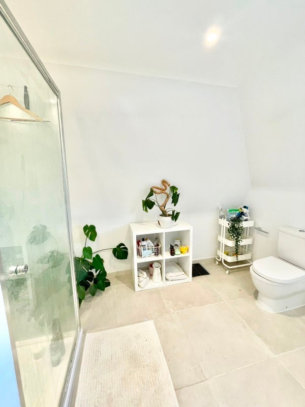 Room Putney High Street in Greater London