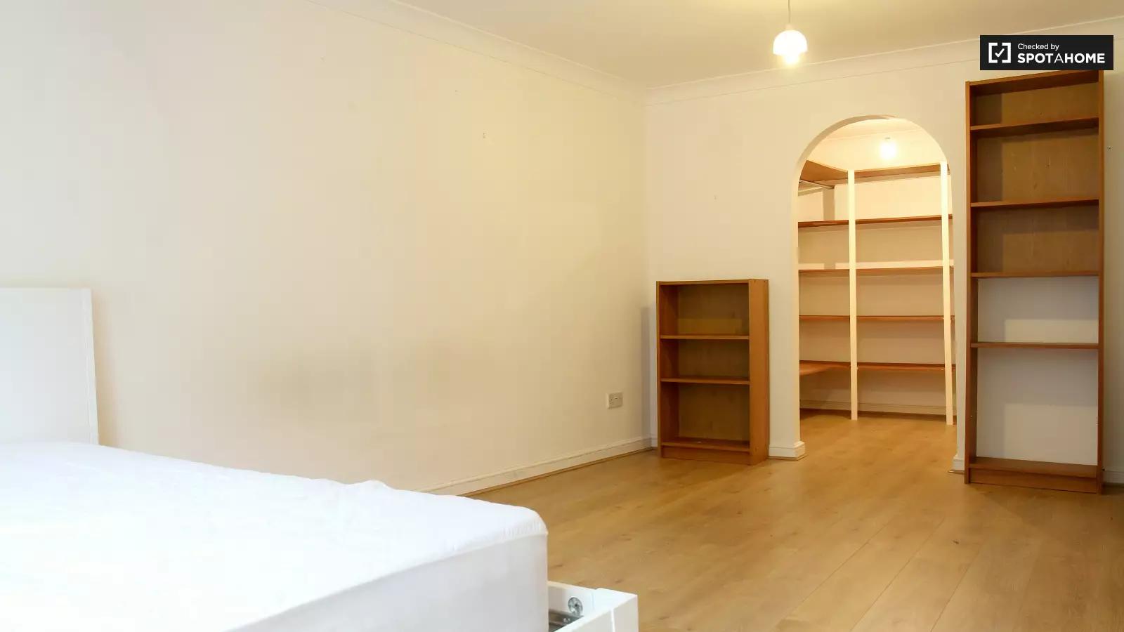 Flat The Grange in Greater London