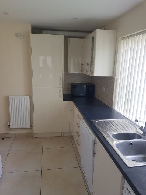 Flat Pen y Graig in Cardiff