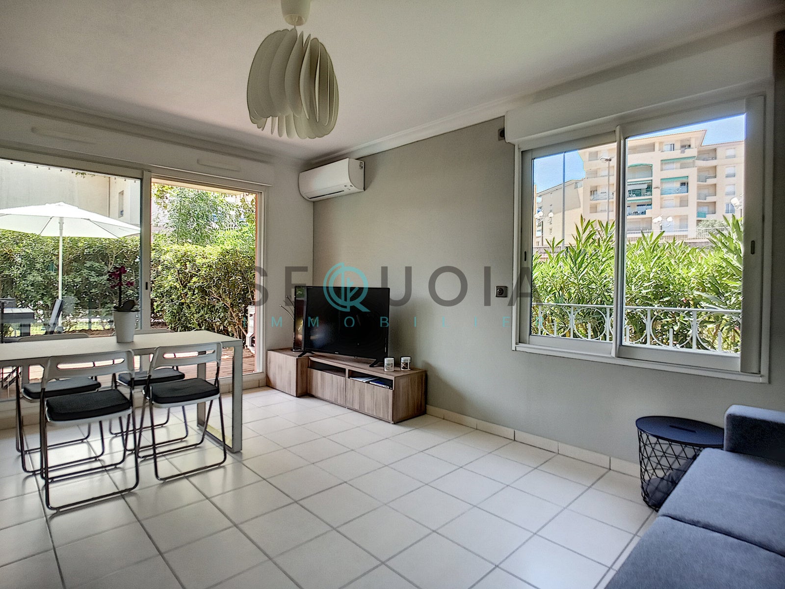 Flat Avenue Bel-Air in Antibes