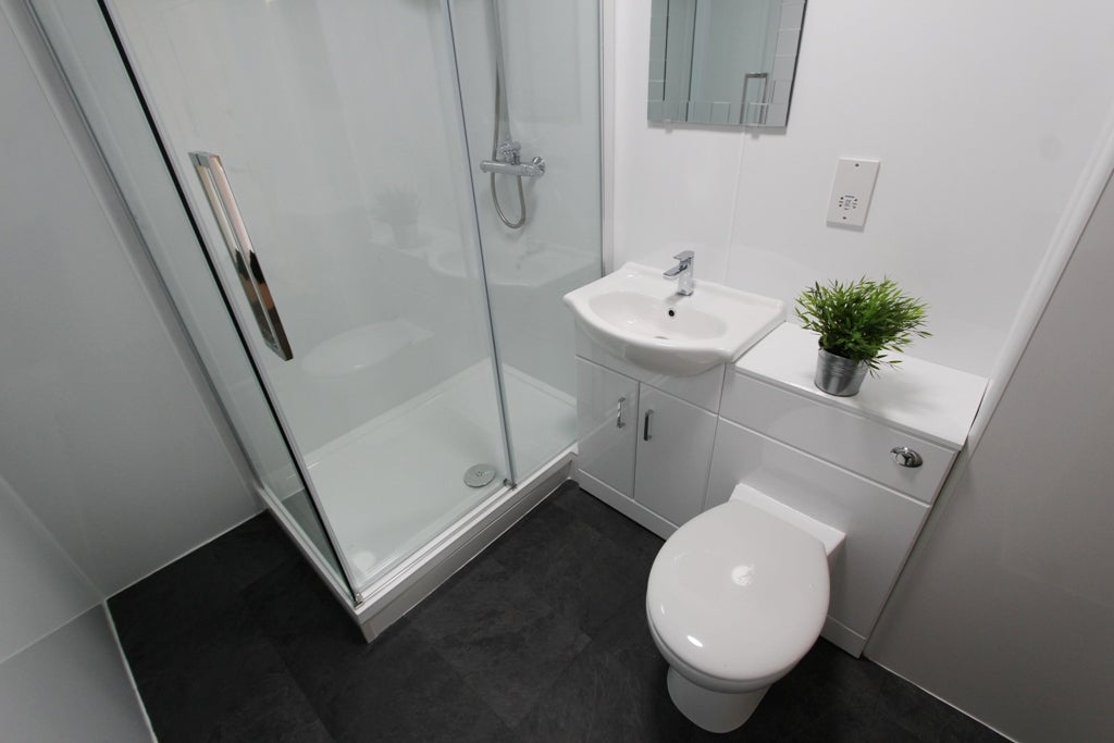 Flat Great Junction Street in City of Edinburgh