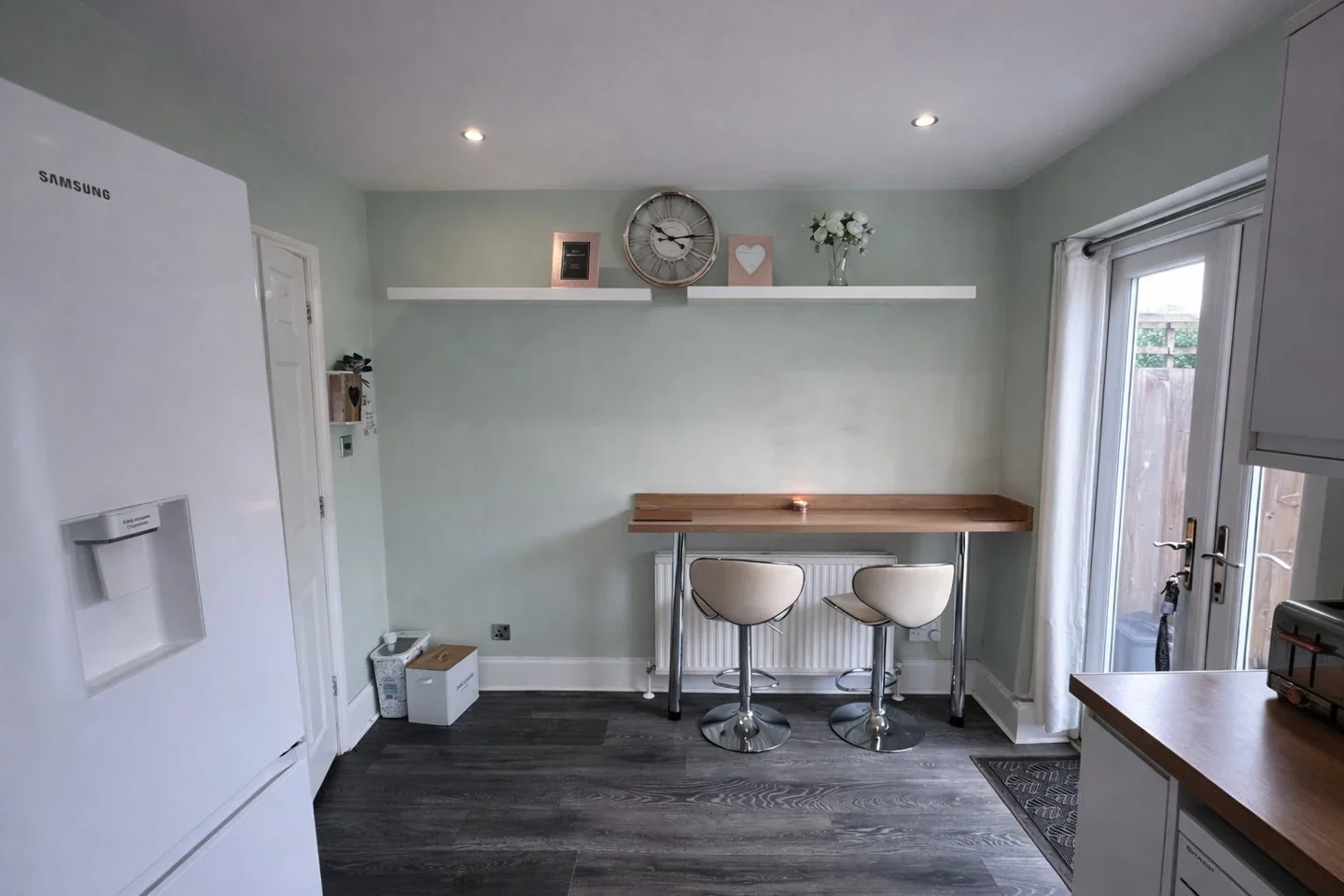 House Bushbarns in Broxbourne