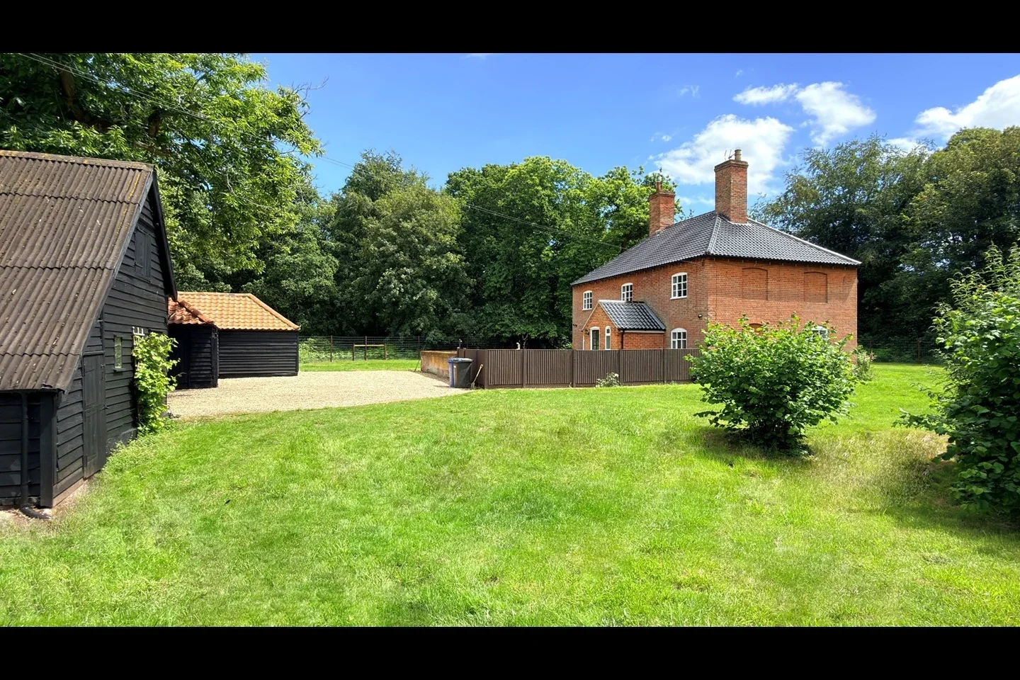 House PRIVATE DRIVE TO KEEPERS COTTAGE in East Suffolk