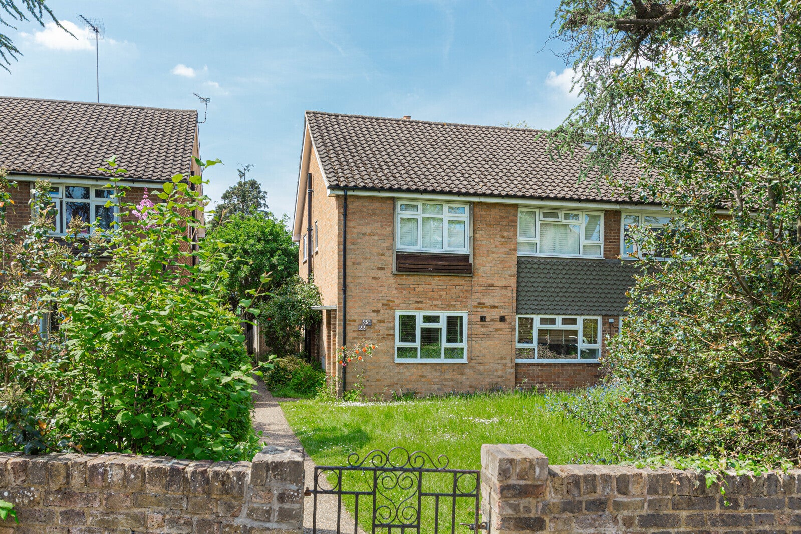 House Stanley Road in Greater London