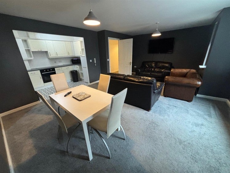 Flat Claypath in Durham