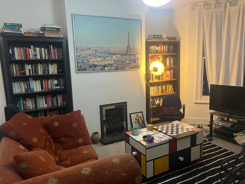 Room Milner Road in Bristol